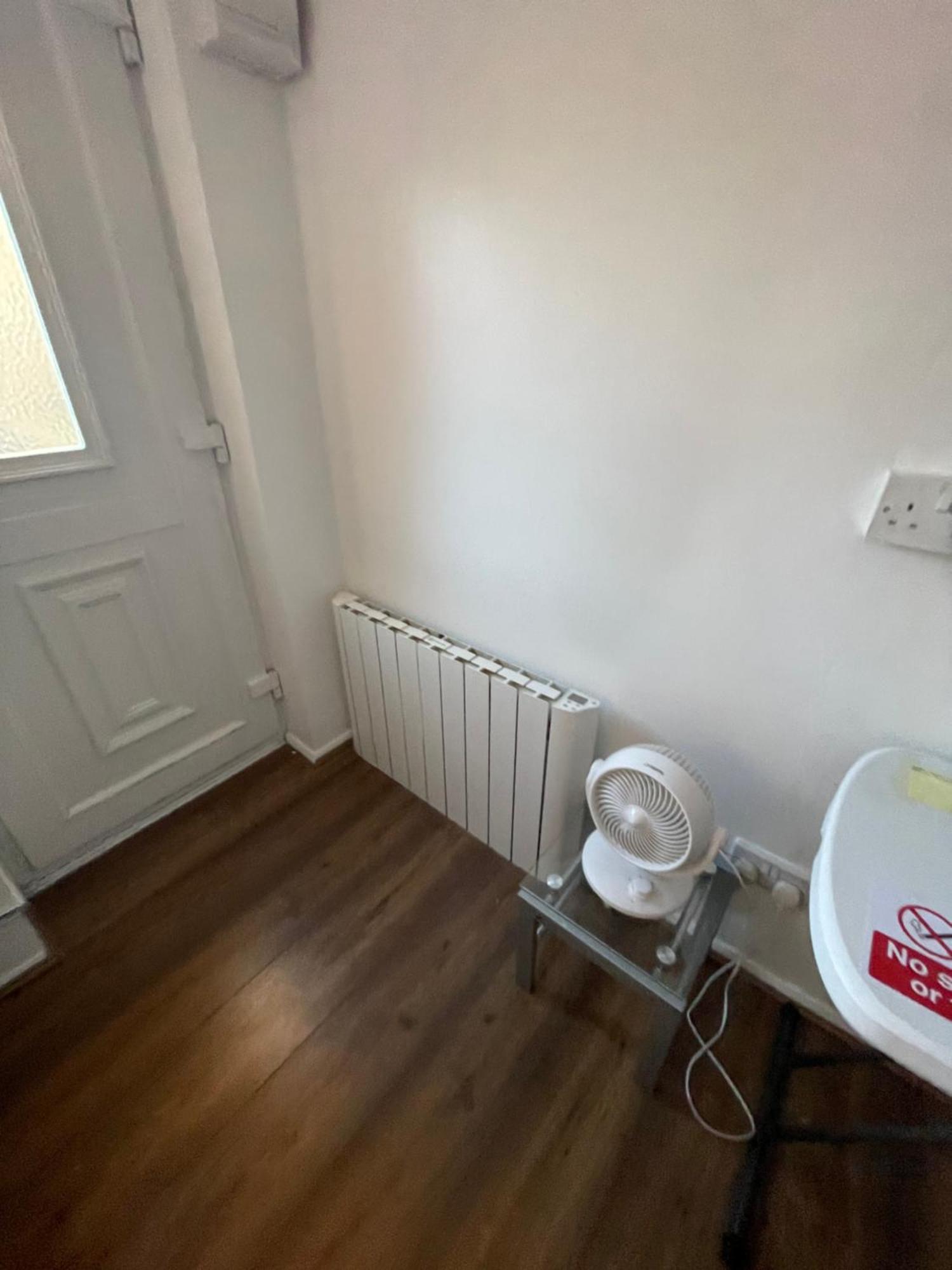 Fantastic Studio, Private Bathroom And Mini Kitchen. Thamesmead  Εξωτερικό φωτογραφία